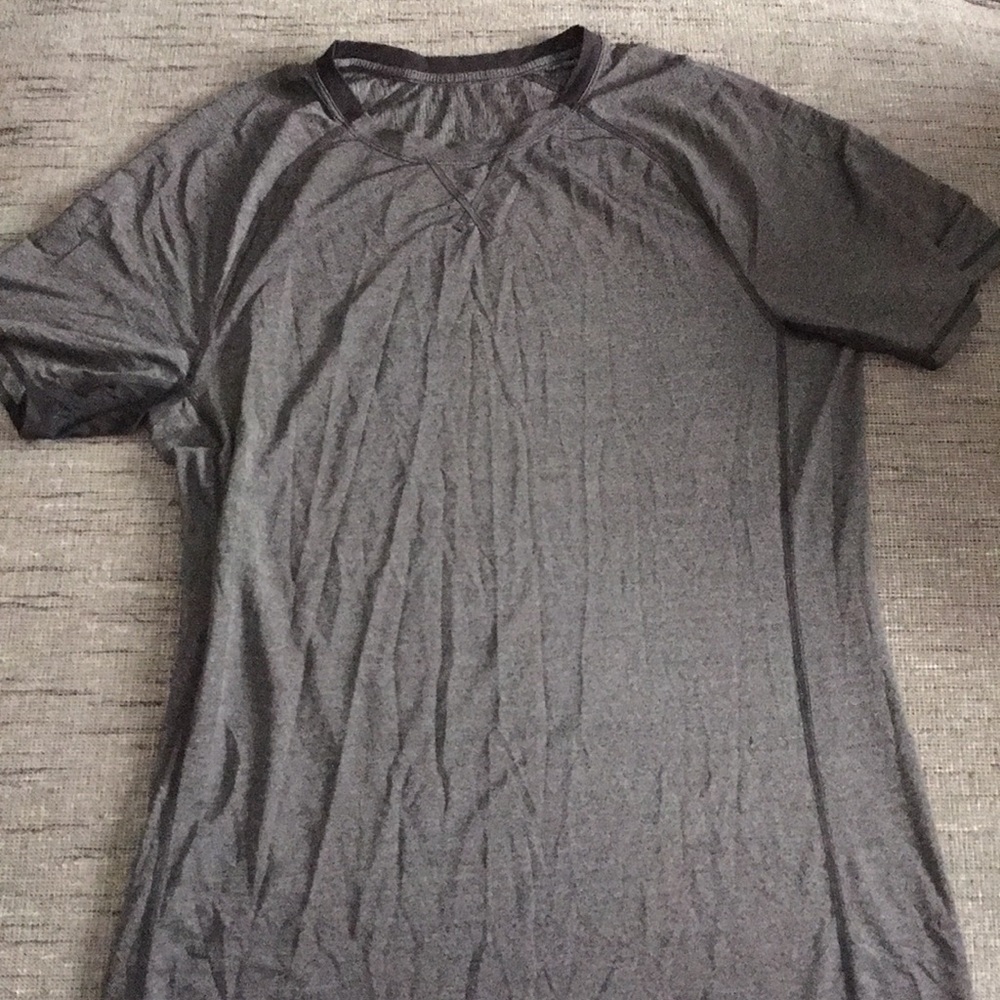 Lululemon men’s athletic shirt underarm vent hem - Picture 1 of 7